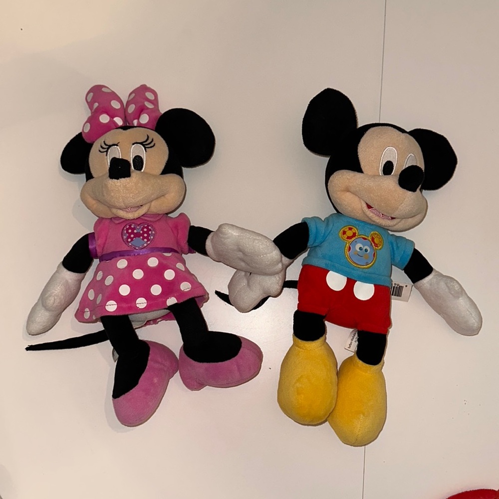 Talking/Singing Mickey and Minnie